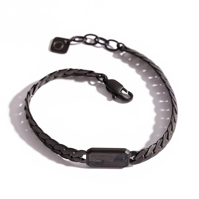 01-Rough-bracelet